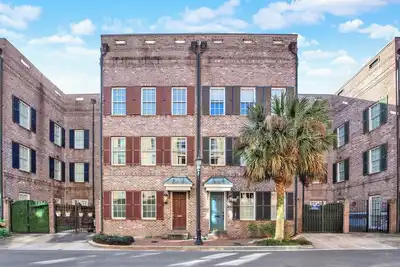 Image de Serene 3-bedroom townhome with Ac in charming Savannah