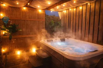 Image de Suite, Spa Jacuzzi, Cinéma & Karaoké – Escapade romantique ou entre amis!
