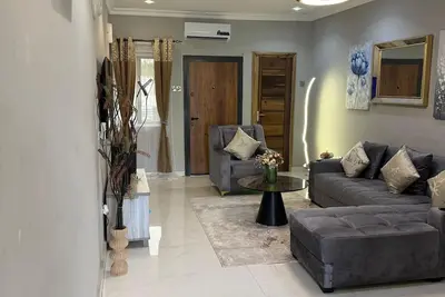 Image de Be amused by our 2-bedroom urban living suites at Esthelix Apartment