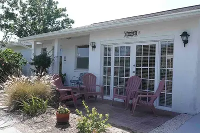 Image de Imagine vacationing in a superb large 3-bedroom house with Ac in charming Venice