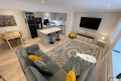 Image de 1 The Maltings, village centre 2 bed 2 bath ground floor apartment, ideal base