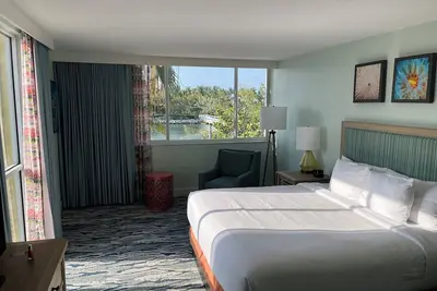 Image de Spacious 1-bedroom villa in fabulous Marathon with Gulf views, kitchen, and pool