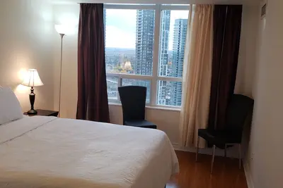 Image de Breathtaking View 3 Broom Grand Ovation Fully Furnshed Square 1 Mall Mississauga