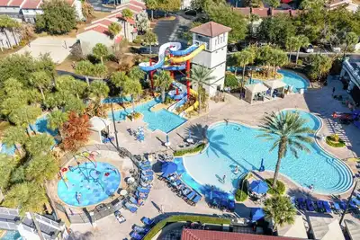Image de Amazing Spider Stay: Mins to Disney Slides & River