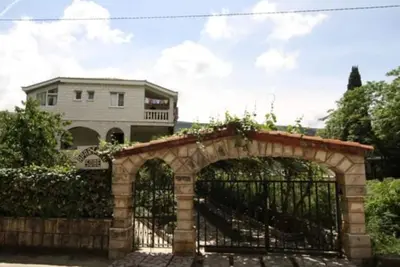 Image de Apartments Roza - One Bedroom Apartment with Garden and Sea View