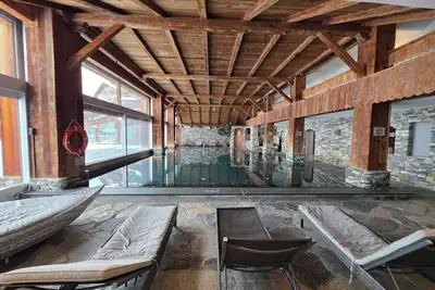 Image de Studio lumineux et cosy avec terrasse plein sud & piscine