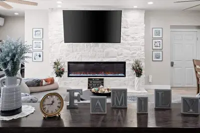 Image de Timberland Hideaway  Rustic Luxe Payson Cabin