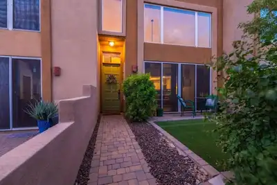 Image de Spacious 2 Bed/2 Bath Townhome w/Patios + Views