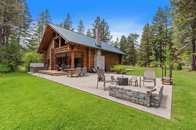 Image de Lodge-Mountain Views-Hot Tub-Sports Court