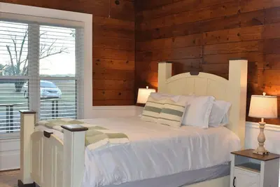 Image de Cozy 2 Bedroom Cottage in serene Hosston