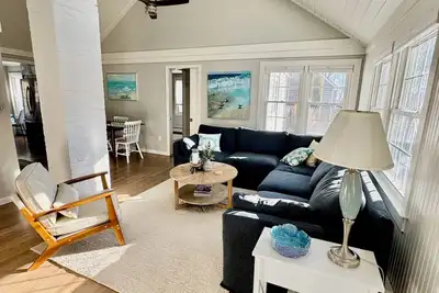 Image de Coral Cottage - in Clinton Harbor!