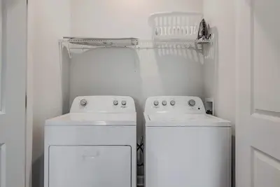 Image de Landing | Stunning 2bd, Pool