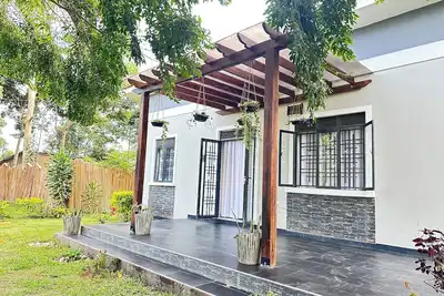 Image de Cozy 2-bedroom bungalow in adorable Lake Victoria Bussi Island, Central Region