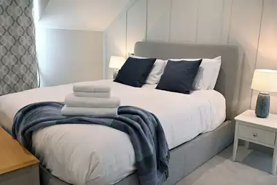 Burnham House, 4 bedroom home