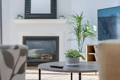 Image de Bayview Villa Enjoy stunning views at  a spacious 3-bedroom gem in Douglas, Mi.