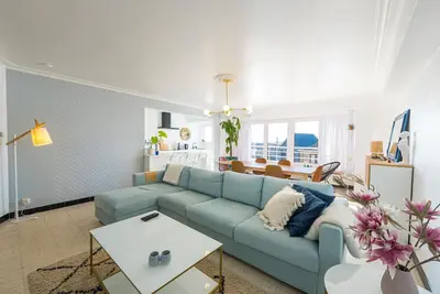 Image de Appartement avec 3 chambres près de la mer
