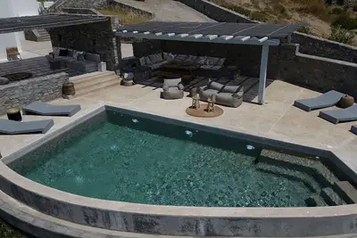 Image de Villa à Myconos avec 4 chambres à coucher, 8 couchages