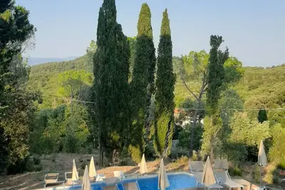 Image de Brezza : App. Panoramique avec Piscine et 2 Chambres Doubles