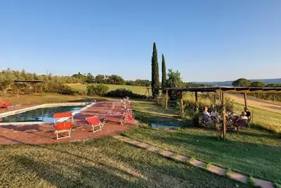 Image de Susino – Appartement sur deux niveaux dans une ferme toscane avec piscine, 2 chambres