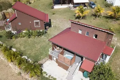 Le Nanou's 2-5 personnes avec jacuzzi