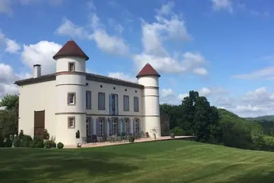 Image de A Chateau for all generations.