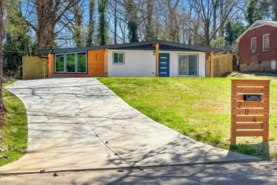 Image de Family Friendly 4br Mid Century Home in Atlanta 10 minutes to downtown