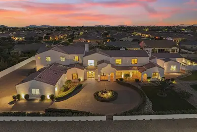 Image de Lux 20+ Guest w/ Pickle, Pool, & More