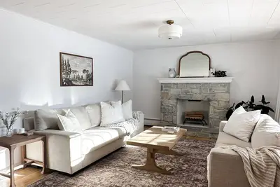 Image de Lancaster Haven - Central location, fenced backyard, family friendly