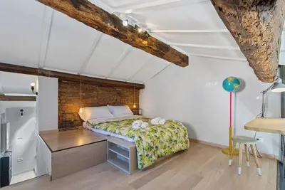 Image de Deliziosa e romantica mansarda in Veronetta art district