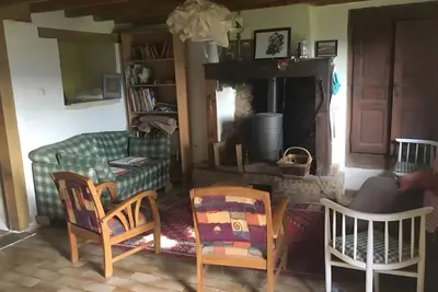 Image de Maison atypique bois pisé. d'amenagement simple mais avec confort, très calme. très belle vue