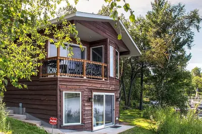 Image de Cozy Rice Lake Cabin w Balcony, Grill & Views