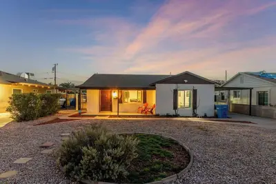 Image de 3br Phoenix Home with Game Table, Bbq & Parking