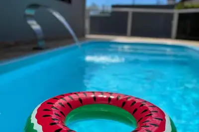 Image de Complete house with pool and 2 gourmet areas.