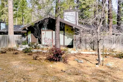 Pet friendly, fully fenced, A/C