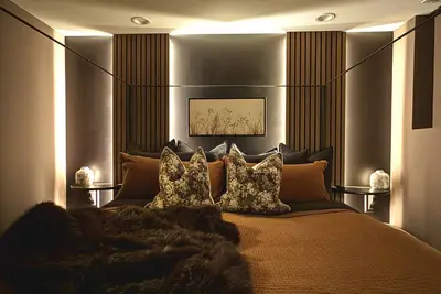 Image de Wild, Wild West Side! Hot tub, Games, Dog Friendly