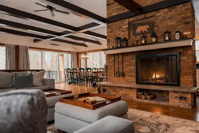 Image de Unbeatable Location-Walk to Ski-HotTub-DogFriendly