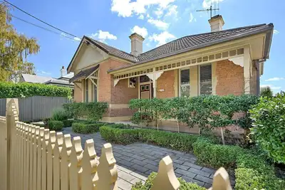 Image de Meltham on March - 4 Bed, Cbd, Heritage Dream