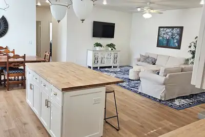 Image de Gorgeous 2-bedroom apartment in New Harmony