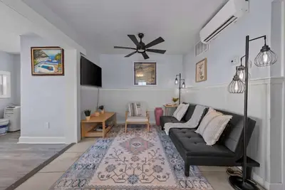 Image de Calm 2br getaway w/ Bbq & balcony