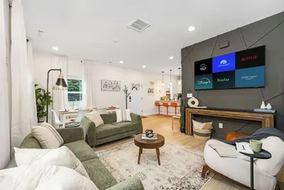 Image de Brand-New 3br Modern Home, Game Room, Quiet & friendly, Close to everything