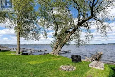 Chile  -  Cottage # 8 (Lakefront)