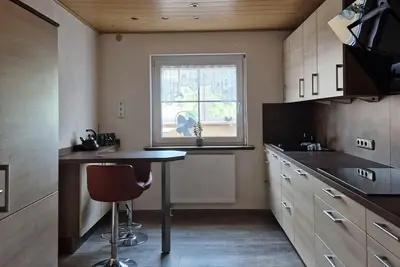 Image de Cozy vacation apartment with conservatory and great view