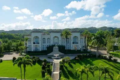 Image de Paradise Hills Mansion