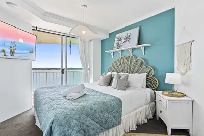 Image de Bright 2 Bed Apartment with Ocean Views