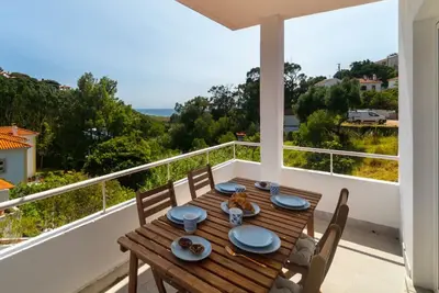 Image de Cascais, Family retreat in a 2-bedroom apartment with sea views, Malveira da Serra, Cascais