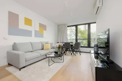 Image de Grzybowska 37 Warsaw | Prestigious Apartment | Parking | Air Conditioning