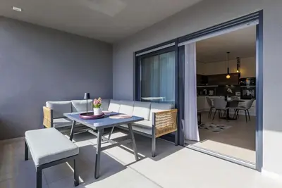 Image de Appartement Vesna by Interhome