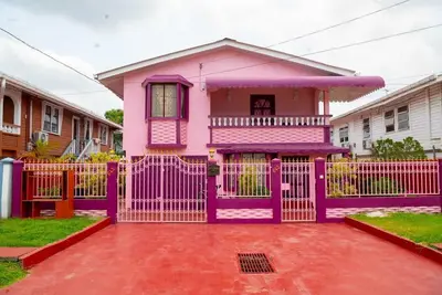 Image de Casa Rosa - a Charming 3-bedroom house with Ac in Georgetown