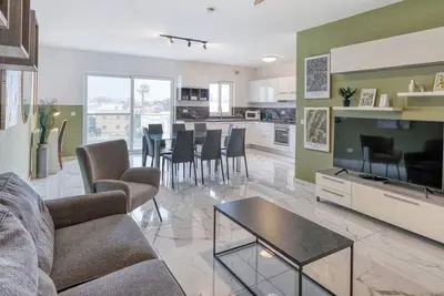 Image de Swieqi, Central 3br Home w/Fast Wifi & Cozy Beds