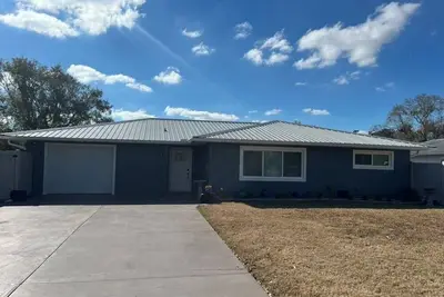 Image de Beautiful 3-bedroom house with Ac in delightful Sebring